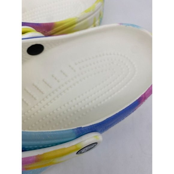 Crocs Clogs Unisex M10 W12 Multi Classic Tie Dye Graphic Slip On Outdoor NWT - Picture 3 of 7